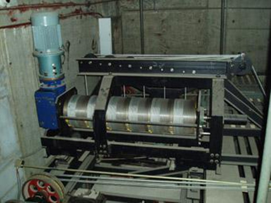 舞臺機(jī)械滾筒式電動(dòng)吊桿機(jī)